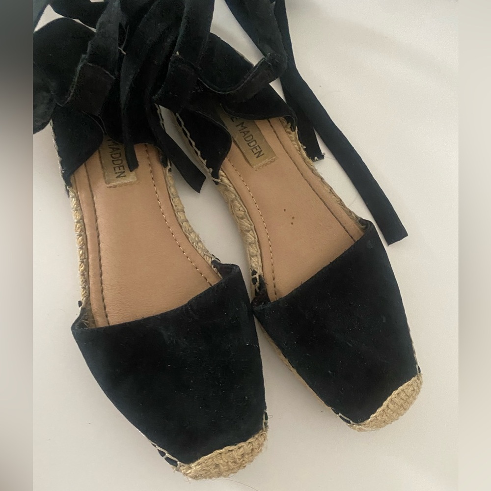 STEVE MADDEN TIE UP ESPADRILLES